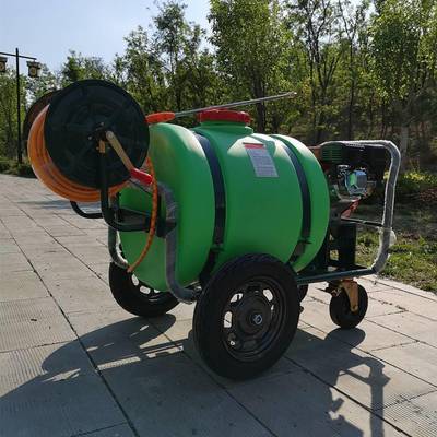 高效農(nóng)業(yè)利器 高粱地殺蟲噴藥機(jī)與遠(yuǎn)射程汽油噴霧器的應(yīng)用優(yōu)勢(shì)